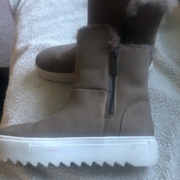 J Slides Faux Fur Platform Boot - Picture 2 of 7